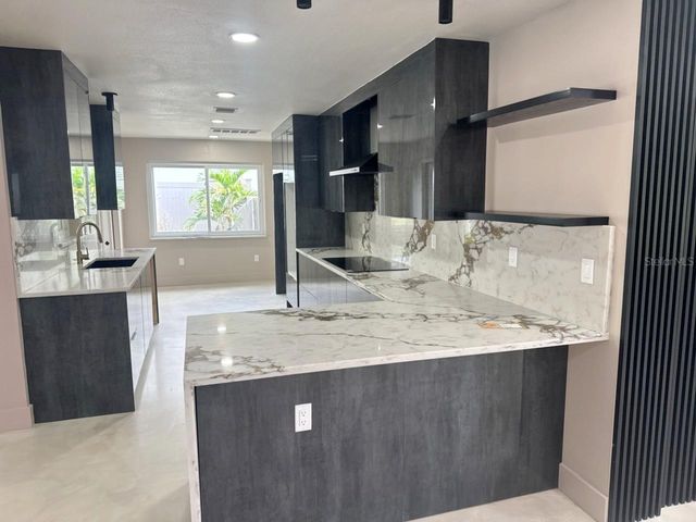 3197 WALNUT STREET NE, St Petersburg, FL 33704