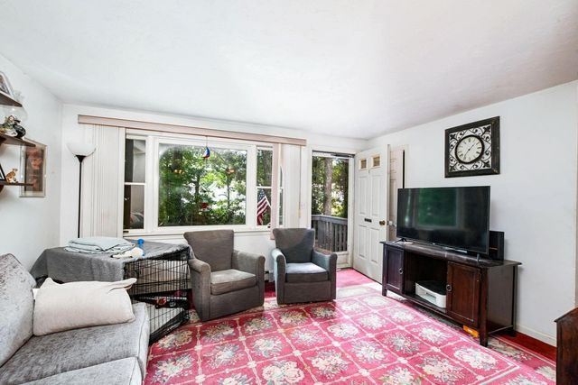 27 Crooked Meadow, Falmouth, MA 02536