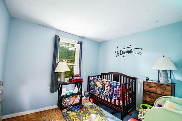 27 Crooked Meadow, Falmouth, MA 02536