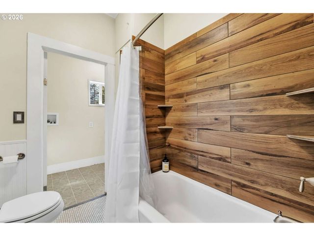 125 SELMA St, Oregon City, OR 97045