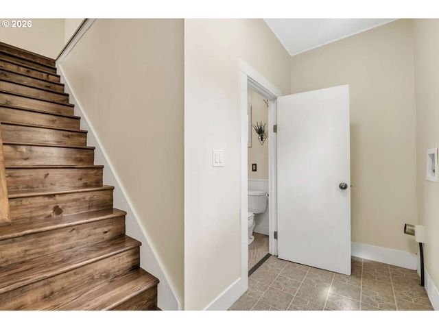 125 SELMA St, Oregon City, OR 97045
