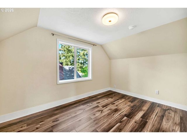 125 SELMA St, Oregon City, OR 97045