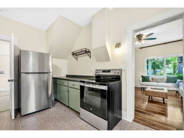 125 SELMA St, Oregon City, OR 97045