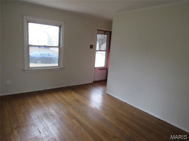 3550 Saint Christopher Lane, St Ann, MO 63074