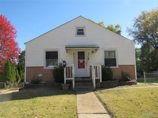 3550 Saint Christopher Lane, St Ann, MO 63074