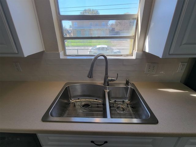 2601 Wheeler Street, Houston, TX 77004