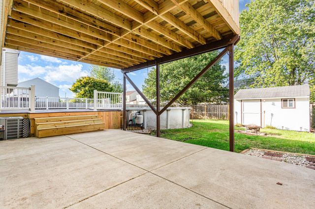 6088 Green Bay Court, Canal Winchester, OH 43110