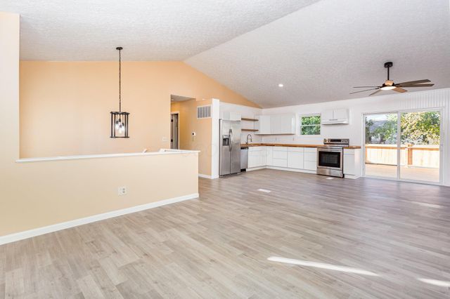 6088 Green Bay Court, Canal Winchester, OH 43110