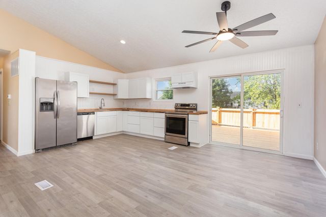 6088 Green Bay Court, Canal Winchester, OH 43110