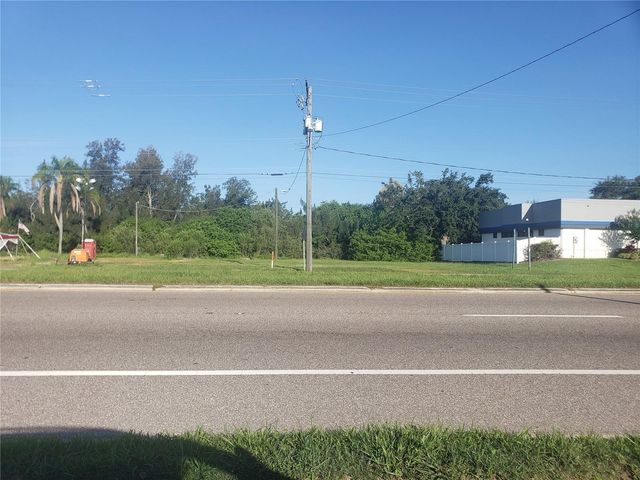 610 N US HIGHWAY 41, Ruskin, FL 33570