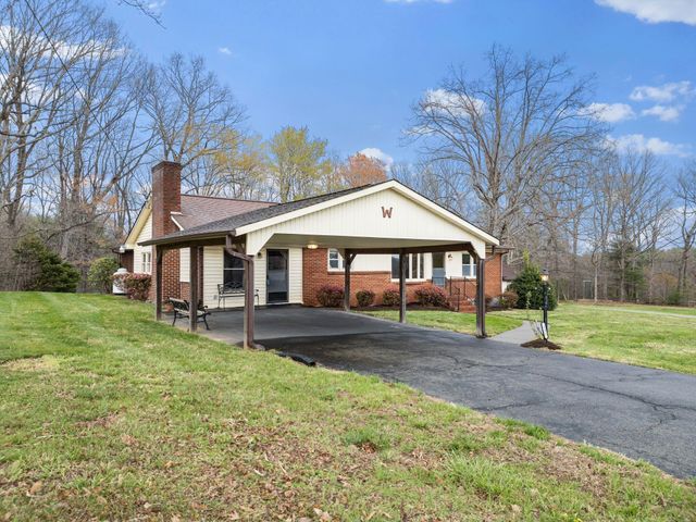 131 Ruritan RD, Rocky Mount, VA 24151