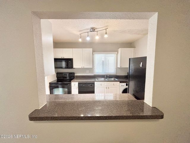 355 MONUMENT Road 23 E1, Jacksonville, FL 32225