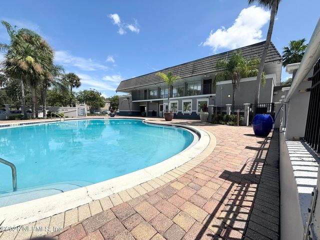 355 MONUMENT Road 23 E1, Jacksonville, FL 32225