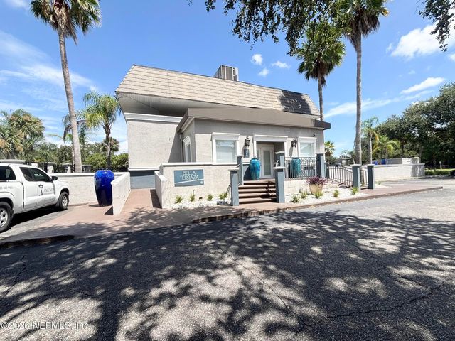 355 MONUMENT Road 23 E1, Jacksonville, FL 32225