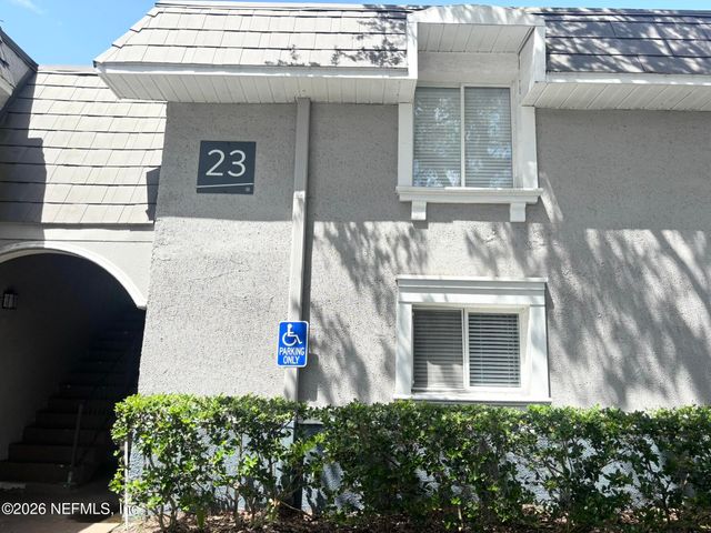 355 MONUMENT Road 23 E1, Jacksonville, FL 32225