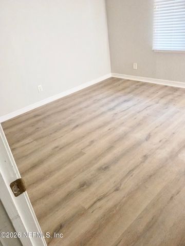 355 MONUMENT Road 23 E1, Jacksonville, FL 32225