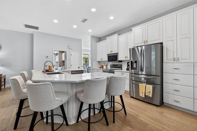 17805 GREEN WILLOW DRIVE, Tampa, FL 33647