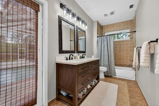 17805 GREEN WILLOW DRIVE, Tampa, FL 33647