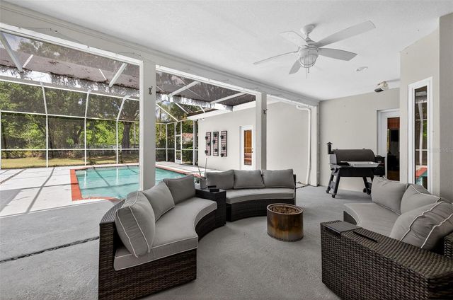 17805 GREEN WILLOW DRIVE, Tampa, FL 33647