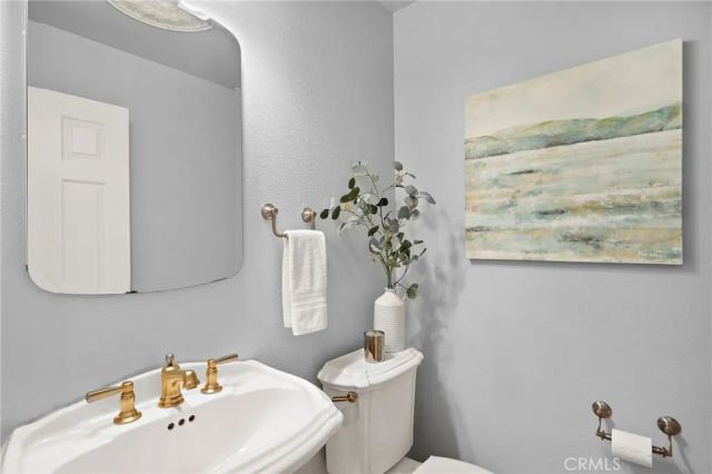 880 Shepard Crest Drive, Corona, CA 92882