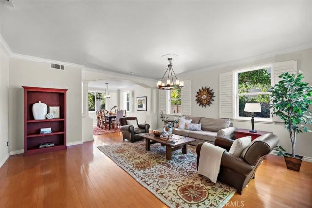 880 Shepard Crest Drive, Corona, CA 92882