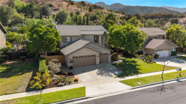 880 Shepard Crest Drive, Corona, CA 92882