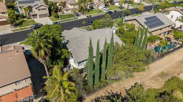 880 Shepard Crest Drive, Corona, CA 92882