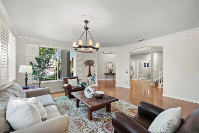880 Shepard Crest Drive, Corona, CA 92882