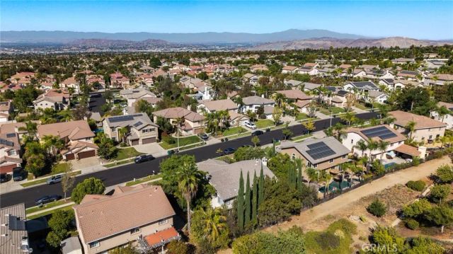 880 Shepard Crest Drive, Corona, CA 92882