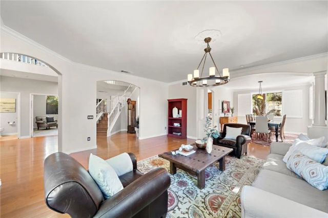 880 Shepard Crest Drive, Corona, CA 92882