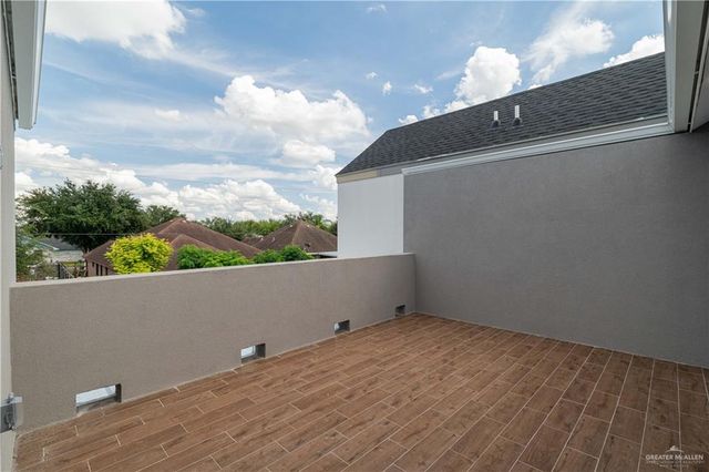 5508 N Crown Point, Pharr, TX 78577