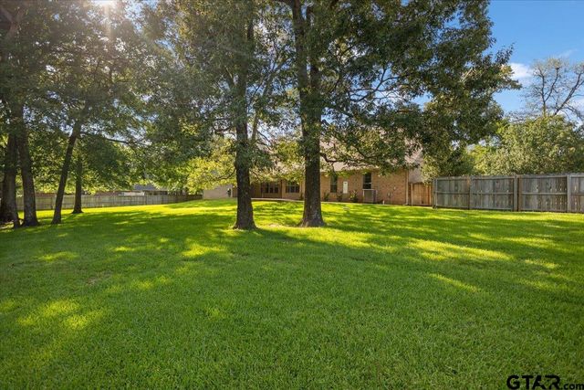 11831 Smallwood, Flint, TX 75762