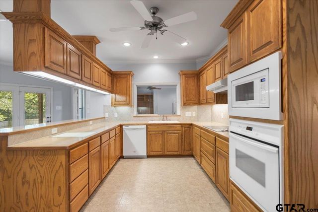 11831 Smallwood, Flint, TX 75762