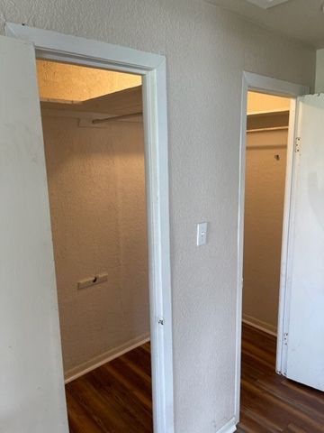 103 W Wichita Street, Bowie, TX 76230