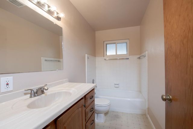 16 E Eden, Fresno, CA 93706