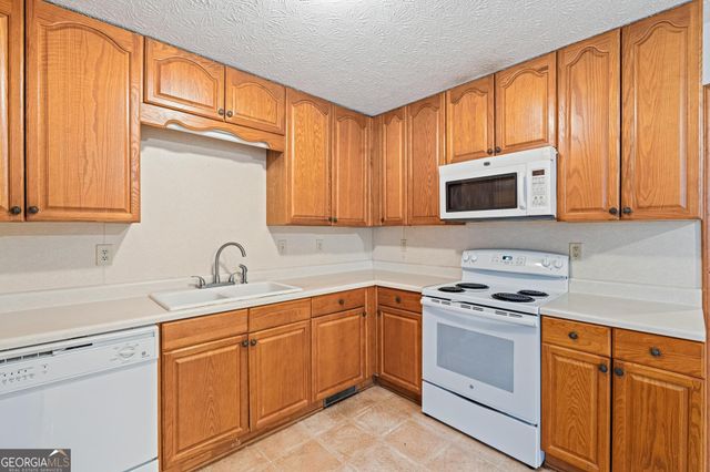 674 Honey Creek Road, Mcdonough, GA 30252