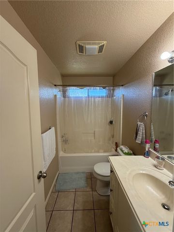 1648 Sunfire Circle, New Braunfels, TX 78130