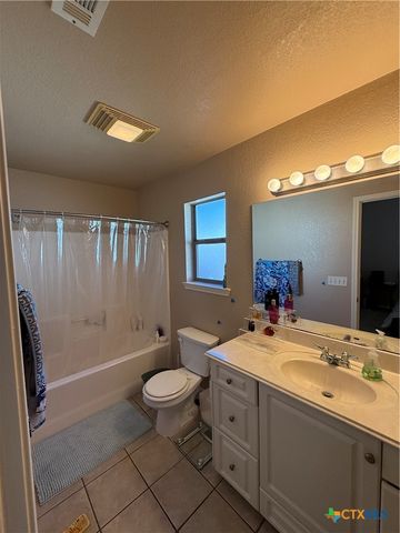 1648 Sunfire Circle, New Braunfels, TX 78130