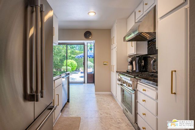 566 N Sunset Way, Palm Springs, CA 92262