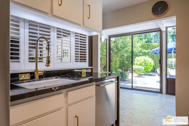 566 N Sunset Way, Palm Springs, CA 92262