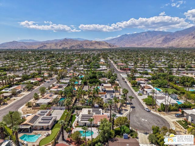 566 N Sunset Way, Palm Springs, CA 92262