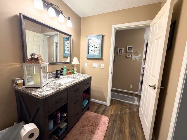 2091 Carrier Drive, Mount Morris, MI 48458