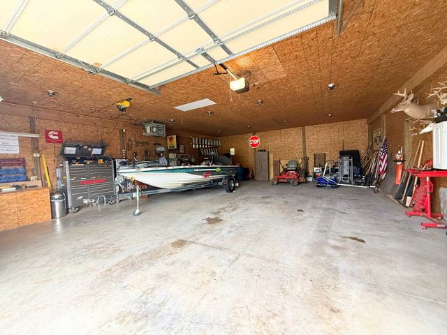 2091 Carrier Drive, Mount Morris, MI 48458