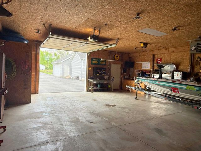 2091 Carrier Drive, Mount Morris, MI 48458