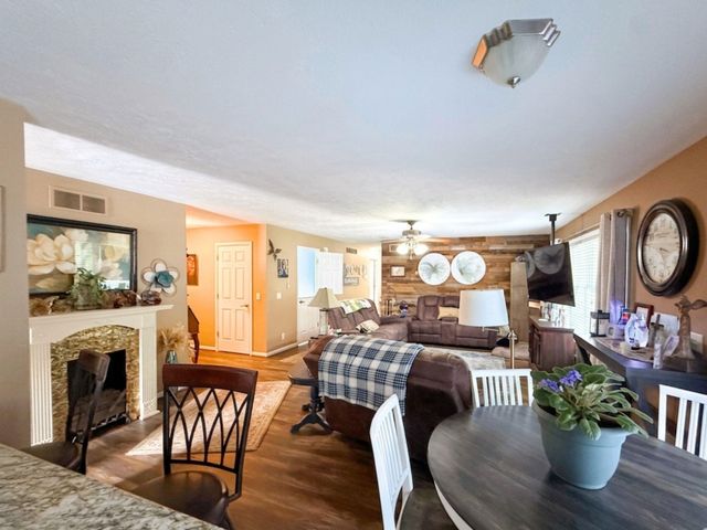 2091 Carrier Drive, Mount Morris, MI 48458