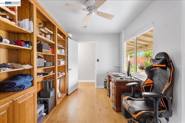 24805 Canyon View Ct, Hayward, CA 94541