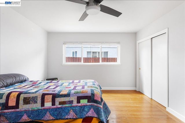 24805 Canyon View Ct, Hayward, CA 94541