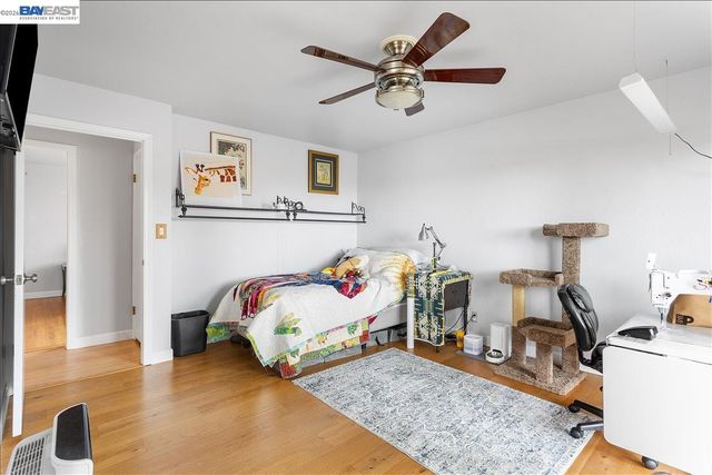 24805 Canyon View Ct, Hayward, CA 94541