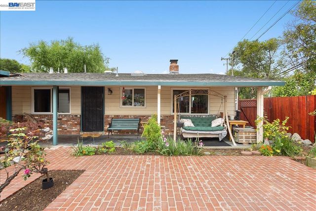 24805 Canyon View Ct, Hayward, CA 94541