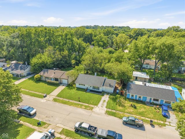 3930 Chateau Drive, Indianapolis, IN 46226